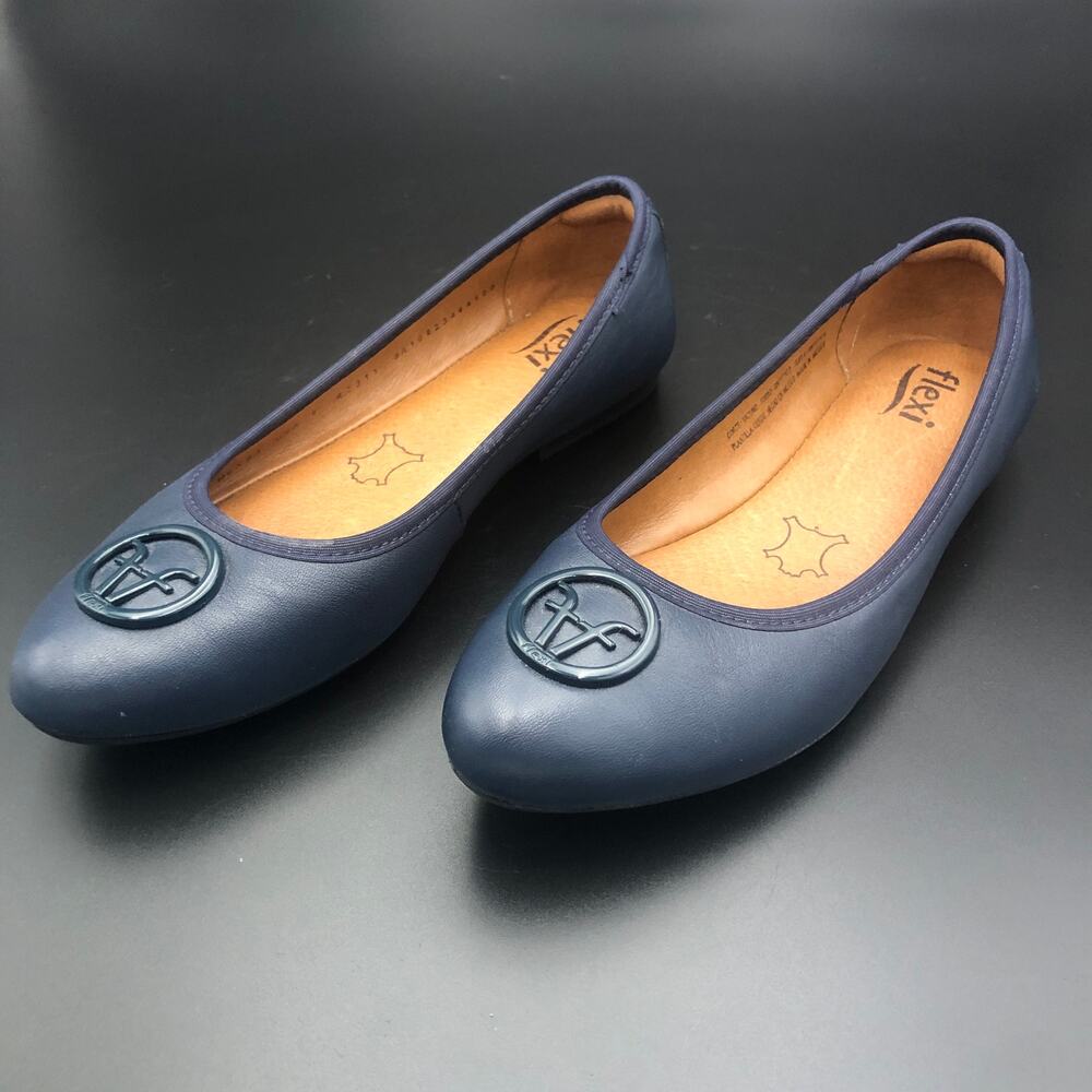 Flexi Blue Leather Flats, Women's Size 6/EUR 36.5